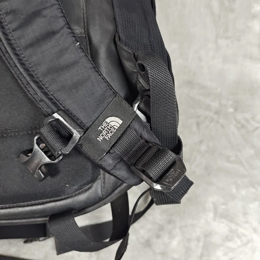 The North Face Recon Backpack Black NF0A52SH4HF Bag Laptop Sleeve Travel